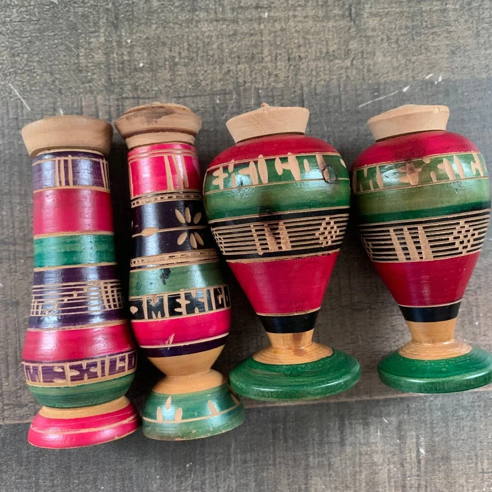 Vintage~1980s Mexican Wooden Salt & Pepper Shakers Folk Art Painted Set of‎ 4